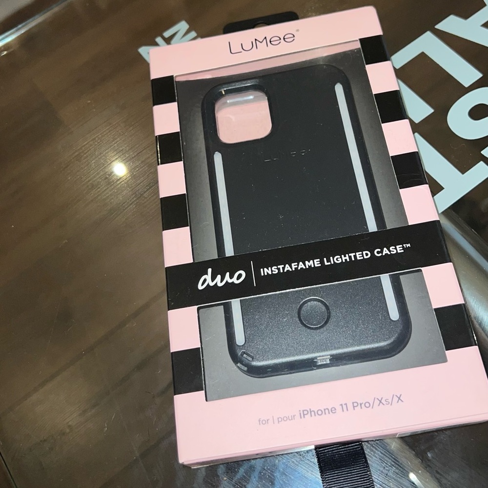 LuMee Duo Instafame Lighted Case NWOT